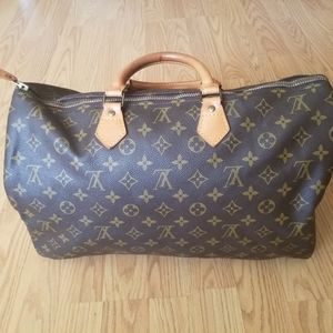 Lv Speedy 40 Monogram - SOLD